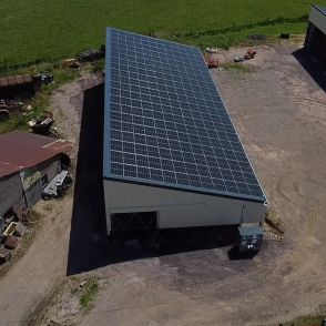 Bâtiment agricole Solaire et photovoltaïque réalisé par Triangle energie chez de agriculteurs dans toute la France